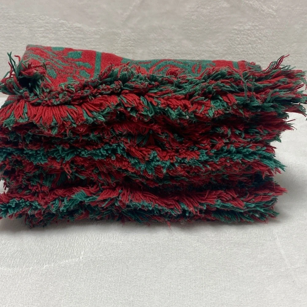 Set of 6‎ Red Green Tapestry Christmas Placemats Fringed Edges Reversible